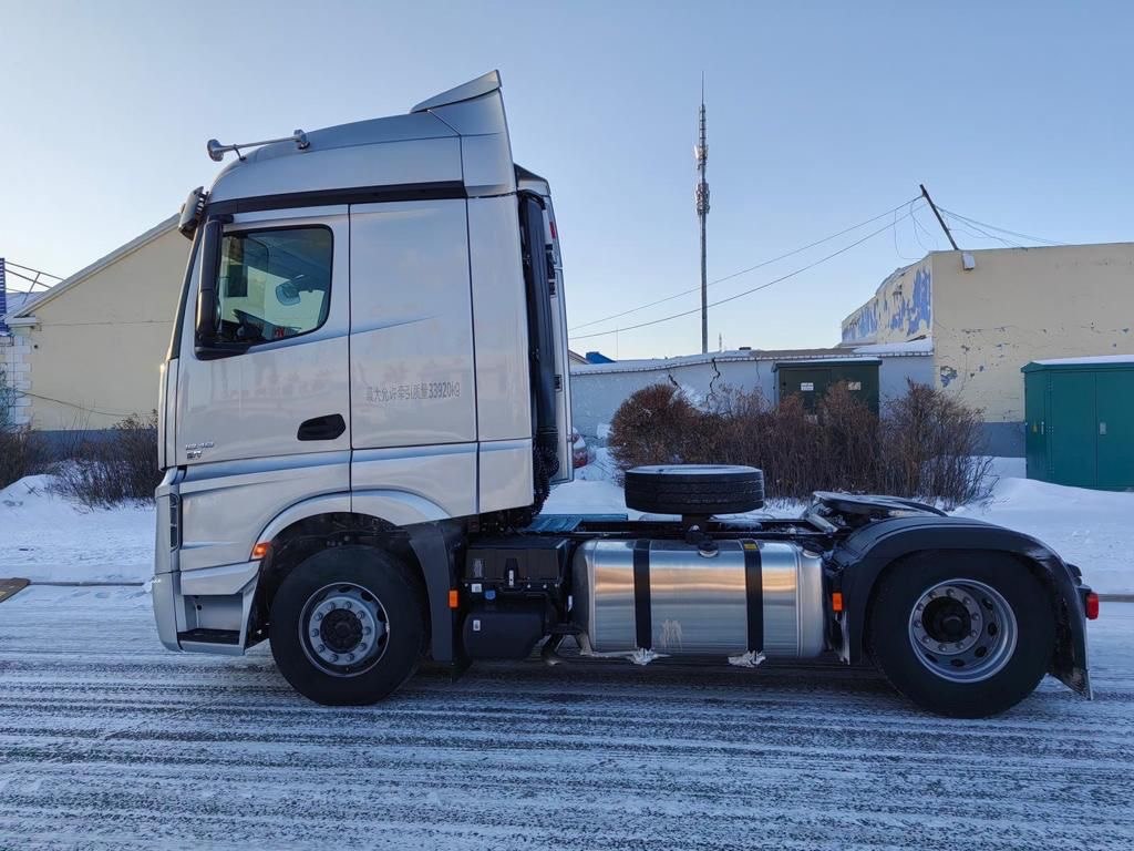 Седельный тягач из автопарка